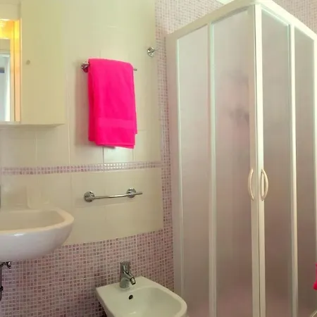 Flat In A Seafront Building With Swimming Pool