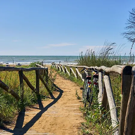 Flat In A Seafront Building With Swimming Pool * Bibione
